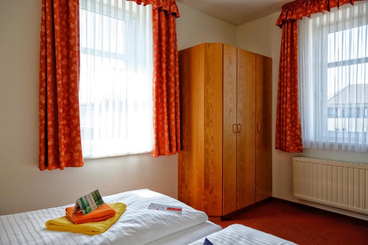 Konsum Gaestehaus Quisisana - Oberhof Oberhof  Buitenkant foto